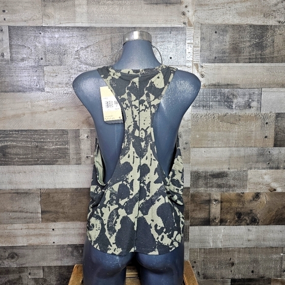 Nike Dri-Fit Racerback Training Tank - Picture 4 of 7